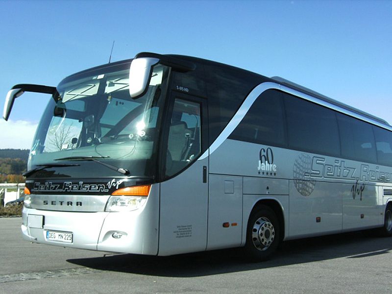 60 seater bus